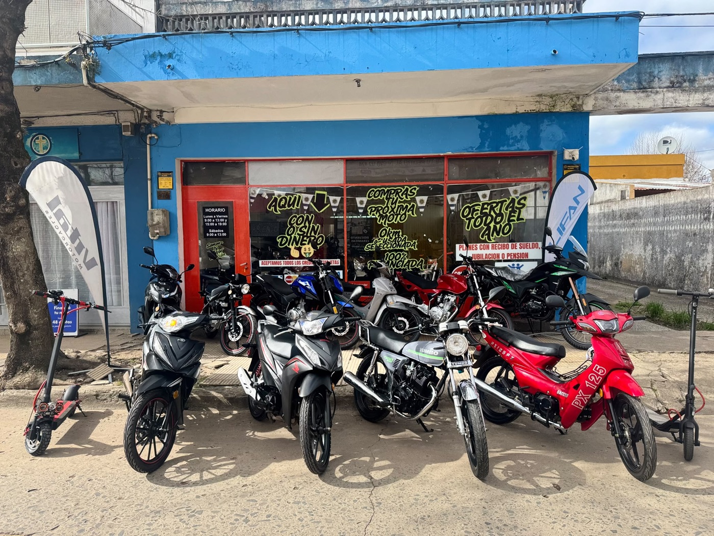 Frente del local de Tu Mejor Compra en Melo